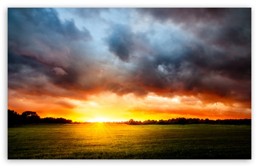 Download Sunlight, Stormy Clouds UltraHD Wallpaper