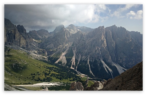 Download Rosengarten Mountain range in Italy UltraHD Wallpaper