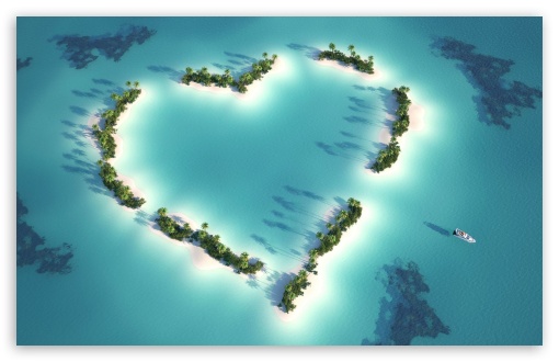 Download Heart Shaped Romance UltraHD Wallpaper