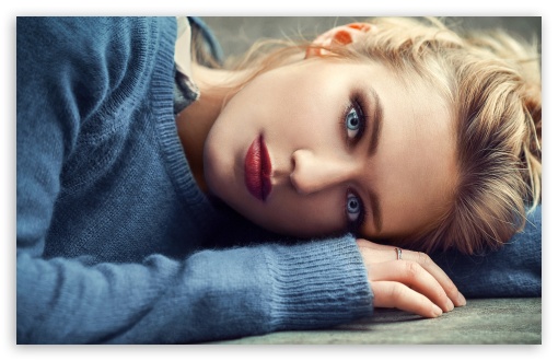 Download Blonde Woman With Blue Eyes UltraHD Wallpaper