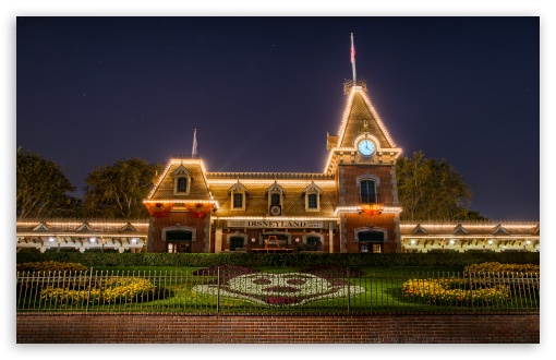 Download Disneyland Train Station UltraHD Wallpaper