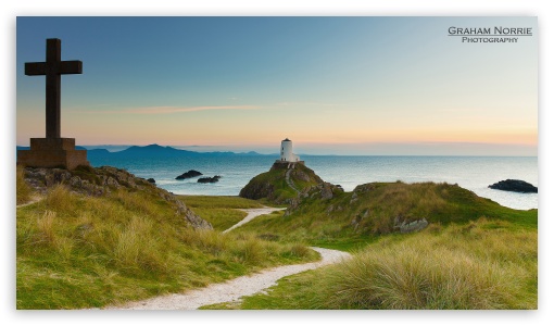 Download LLanddwyn Island Lighthouse UltraHD Wallpaper