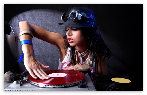 Download Sexy DJ Girl UltraHD Wallpaper