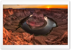 Horseshoe Bend seen from the...