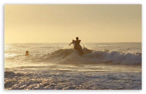 Download Morning Surfer UltraHD Wallpaper