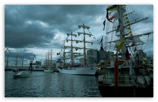 Download Sailing Ships UltraHD Wallpaper