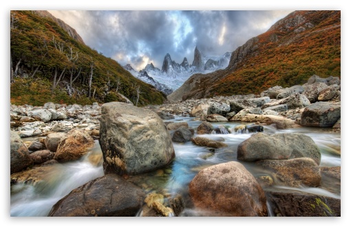 Download Mountain River In Argentina UltraHD Wallpaper