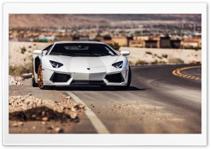 Lamborghini Aventador Roadside