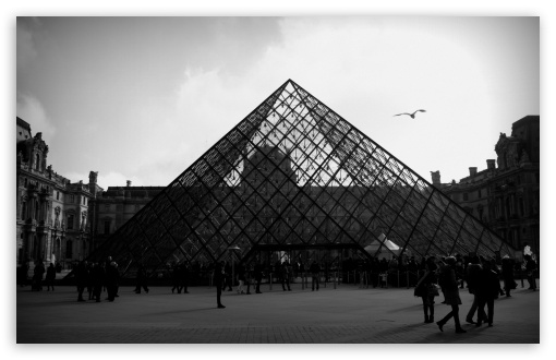 Download Louvre Pyramid UltraHD Wallpaper