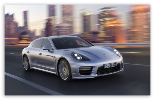Download 2014 Porsche Panamera City UltraHD Wallpaper