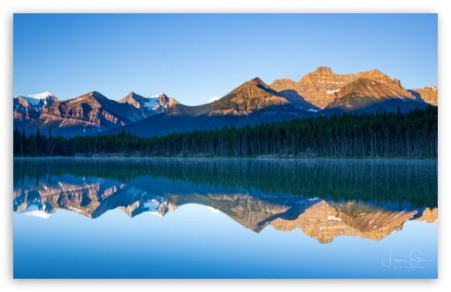 Download Herbert Lake Banff National Park Canada UltraHD Wallpaper