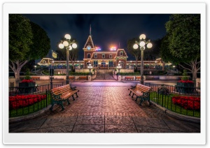 Christmas Train Station