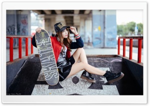 Girl Skateboarder Style