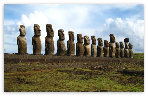 Download Easter Island Statues UltraHD Wallpaper