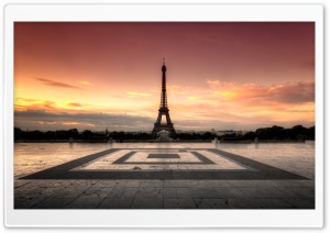 Sunrise at the Eiffel Tower