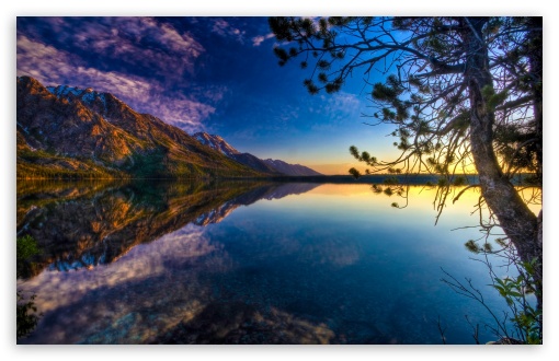Download Beautiful Lake UltraHD Wallpaper