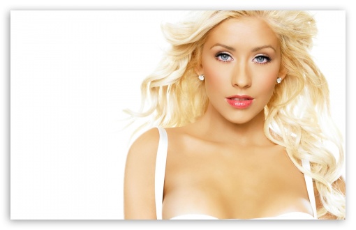 Download Christina Aguilera Hot UltraHD Wallpaper