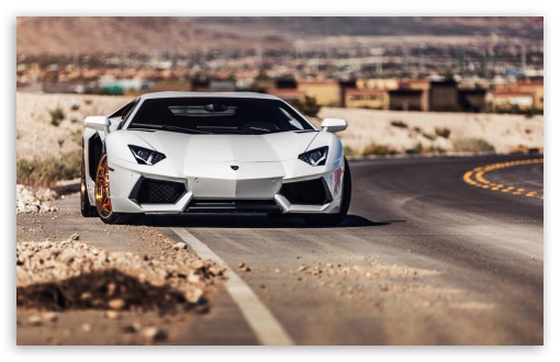 Download Lamborghini Aventador Roadside UltraHD Wallpaper