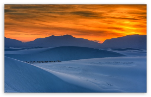Download Sunset at New Mexicos White Sands National... UltraHD Wallpaper