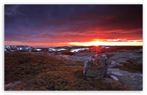 Download Frizzing Sunset At Serra Da Estrela Portugal UltraHD Wallpaper