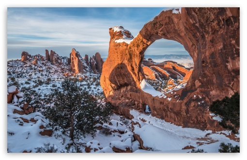 Download Double Arch, Snow UltraHD Wallpaper