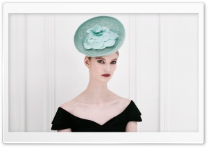 Woman Wearing a Fascinator