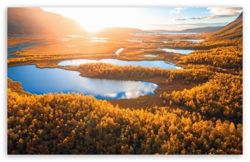 Download Golden Valley, Autumn UltraHD Wallpaper