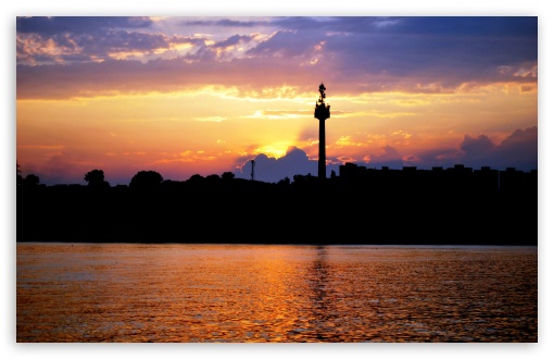 Download The Sunset of City and Danube UltraHD Wallpaper