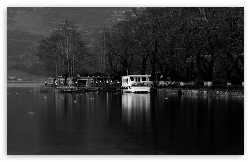 Download Ioannina Lake Greece UltraHD Wallpaper