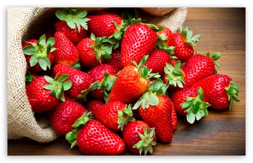 Download Strawberries Fruits UltraHD Wallpaper