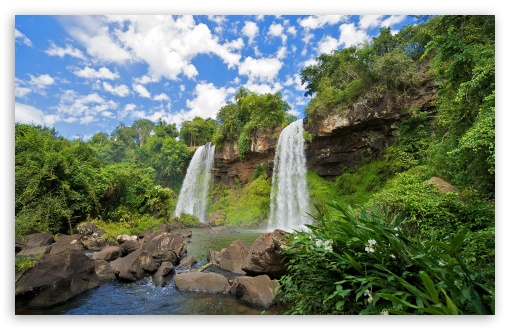 Download Iguazu Falls Argentina UltraHD Wallpaper