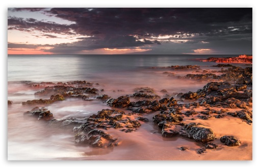 Download Dramatic Sunset Beach UltraHD Wallpaper