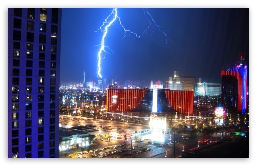 Download Lightning Over Las Vegas UltraHD Wallpaper