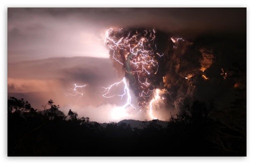 Download Volcano Eruption UltraHD Wallpaper