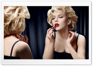 Scarlett Johansson Red Lipstick