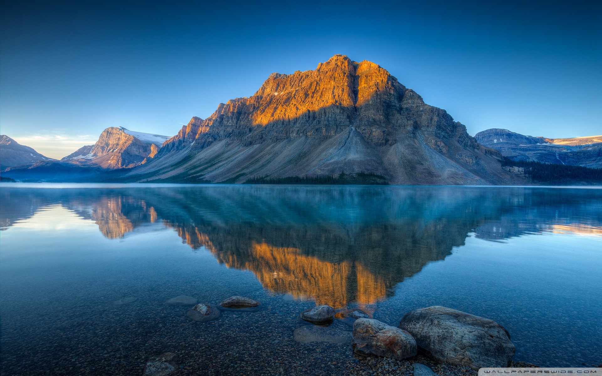 Обои 2560 1600. Озеро БОУ Канада. Bow Lake, Banff National Park, Alberta, Canada, Канада. Горное озеро.