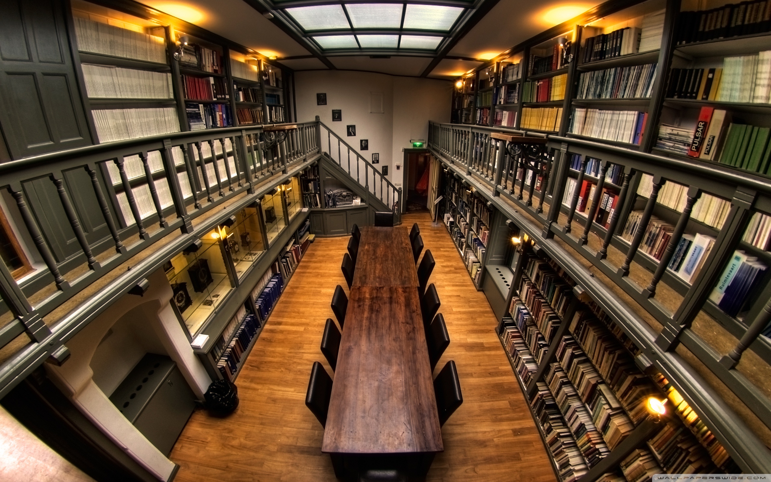 Библиотека без людей. Библиотека Тринити-колледжа в Дублине. Красивая библиотека. Библиотека фото. Современная библиотека.